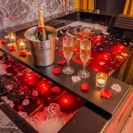 Апартаменты L'ecrin D'or - - Cinema Prive